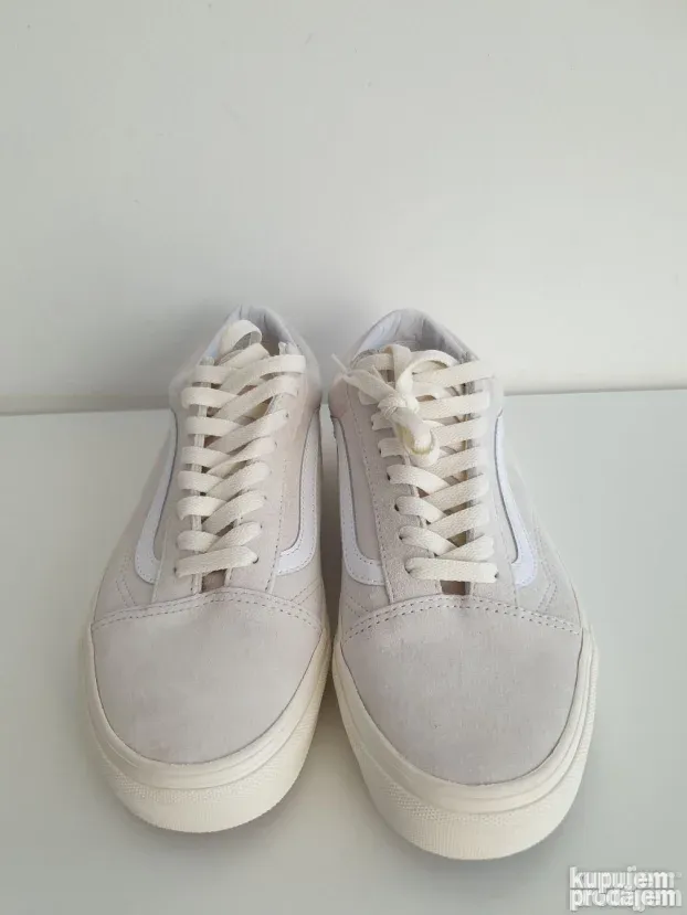 42 vans