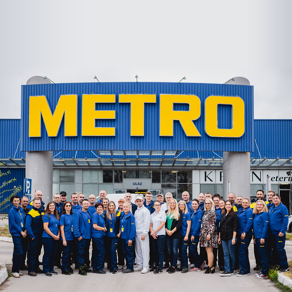 PRODAVAC/PRODAVAČICA