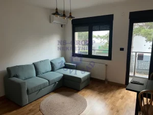 Sremska Kamenica - jednosoban stan - 29m2