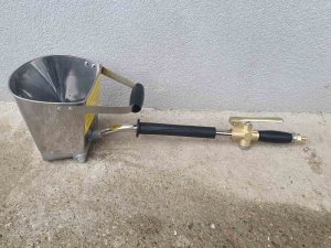 Kompresorski pistolj za malterisanje sa 4 mlaznice