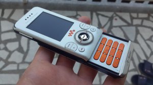 Sony Ericsson W580i