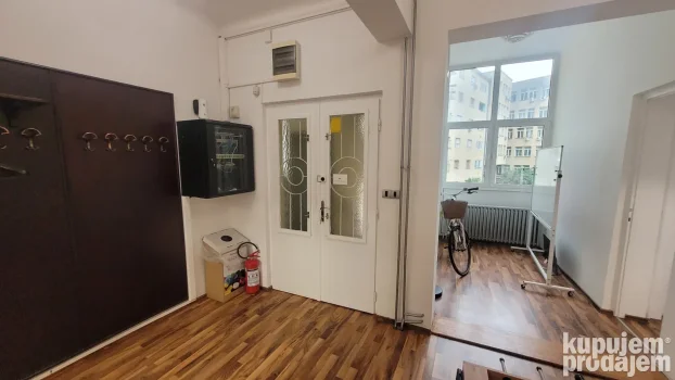 Ive Lole Ribara 6, Opština Novi Sad, 4.0 četvorosoban, 131 m²