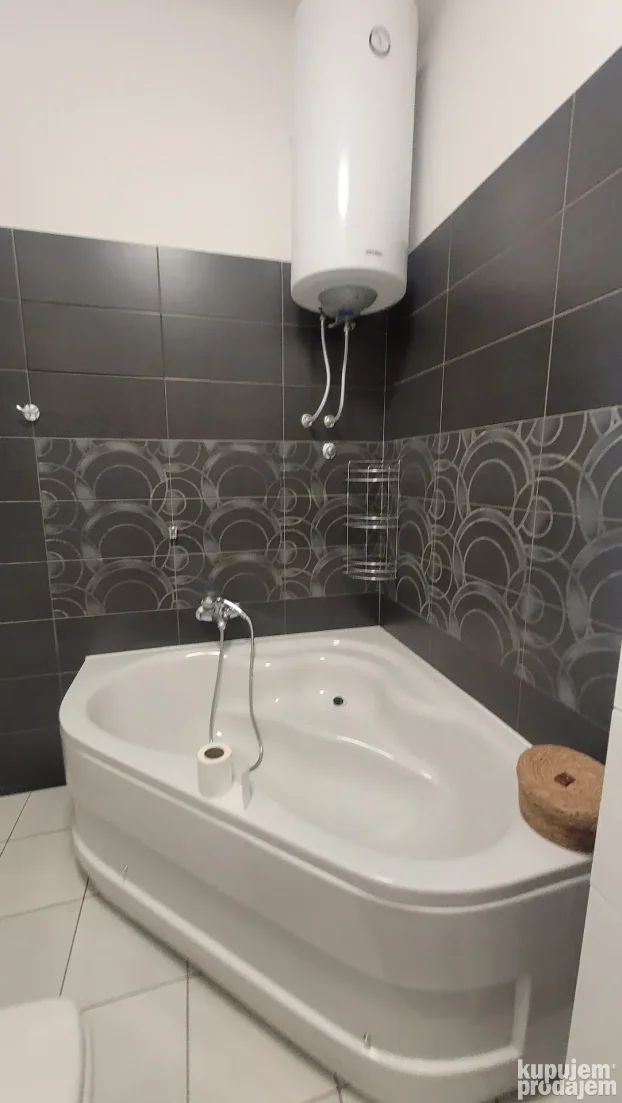Ive Lole Ribara 6, Opština Novi Sad, 4.0 četvorosoban, 131 m²