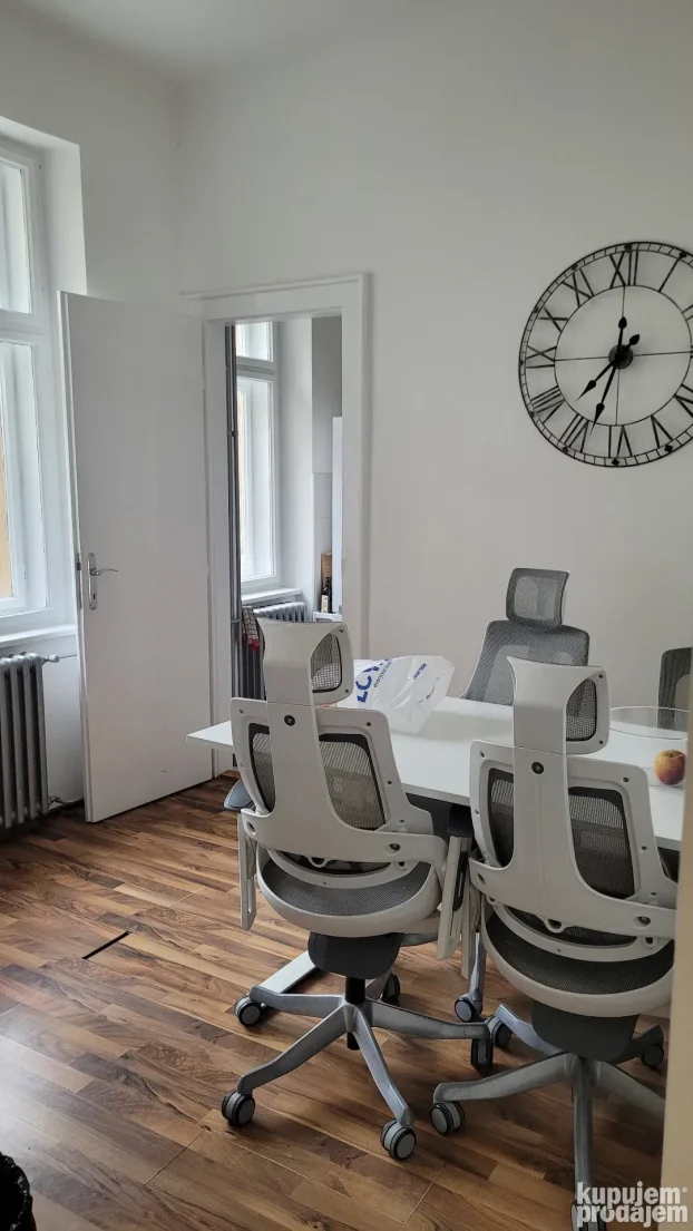 Ive Lole Ribara 6, Opština Novi Sad, 4.0 četvorosoban, 131 m²