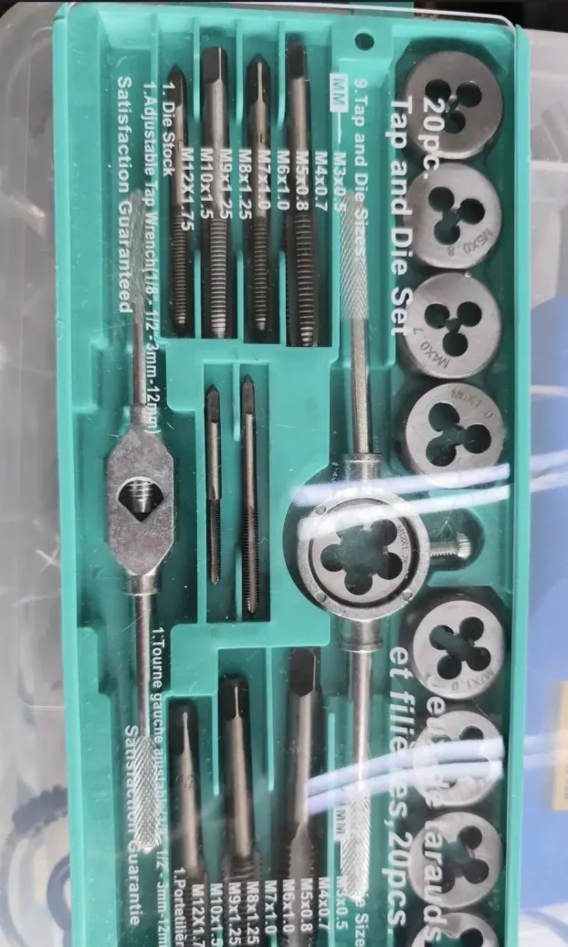 Set za pravljenje i popravku navoja