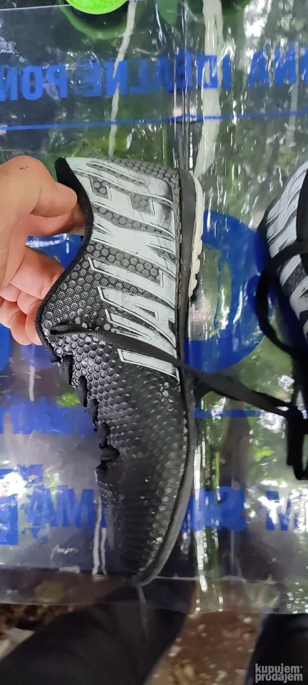 patike nike walked br.39 za fudbal i trcanje