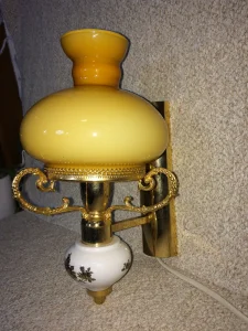 Stilska zidna lampa 1970 god