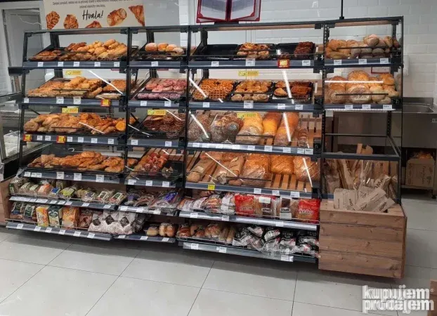 Vitrina za hleb i pecivo / Hlebarica