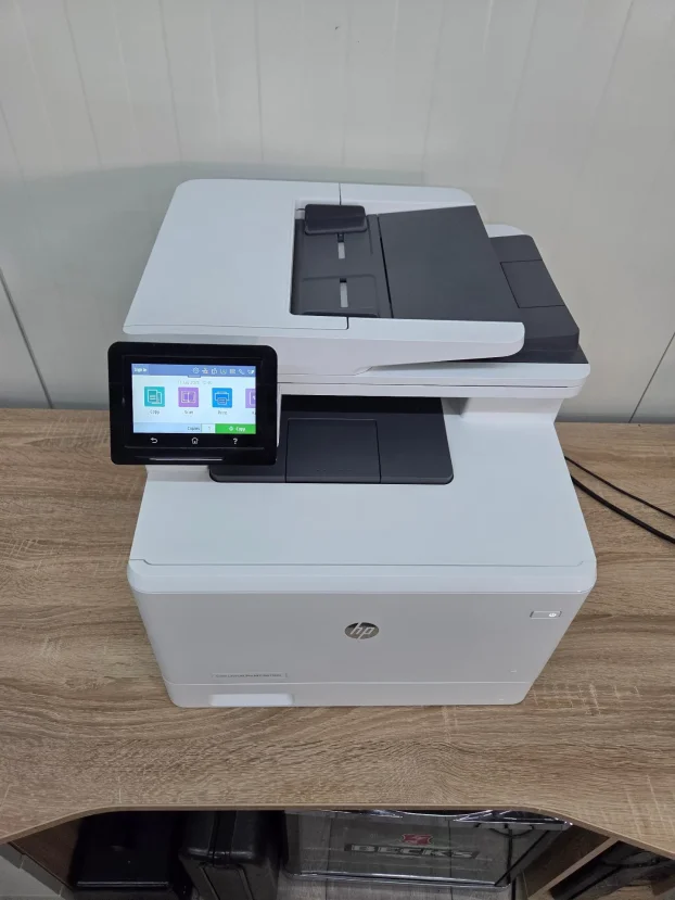HP M479fdn kolor laserski MFP duplex lan usb toneri 20-60%