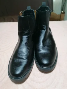 Crne duboke cipele-čizme br.48-gazište 31cm.