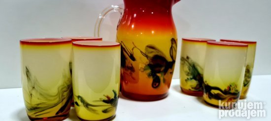 Vrhunski stari orijentalni servis - bojeno opalin staklo