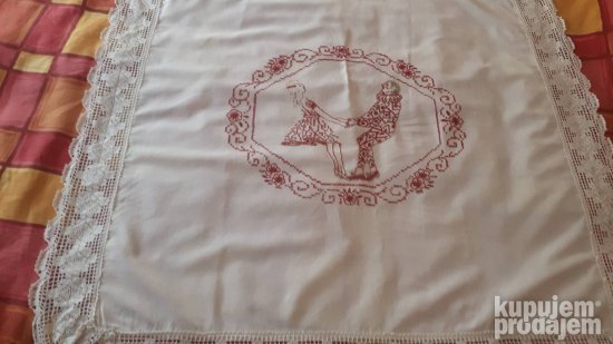 Prelep nadstolnjak vez na platnu heklana cipka 90x90cm.nov