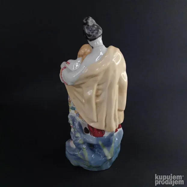 Stara velika porcelanska figura