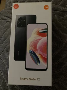 Nov mobilni telefon Redmi Note 12