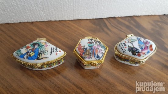 Porcelanska ukrasna kutija - br.10