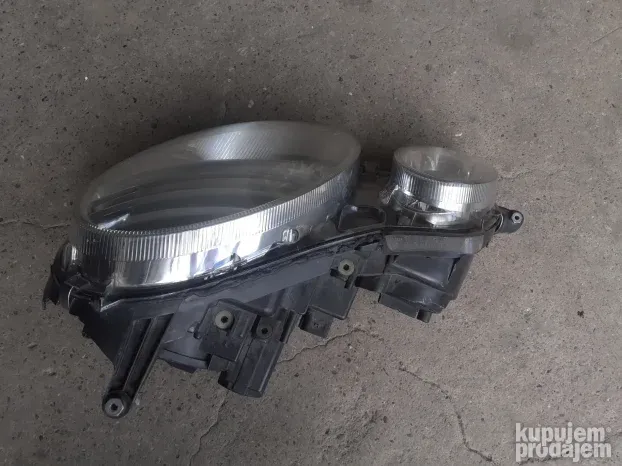 Mercedes W 211 levi xsenon far