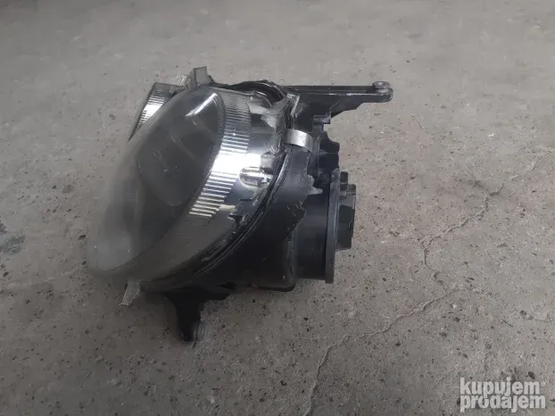 Mercedes W 211 levi xsenon far