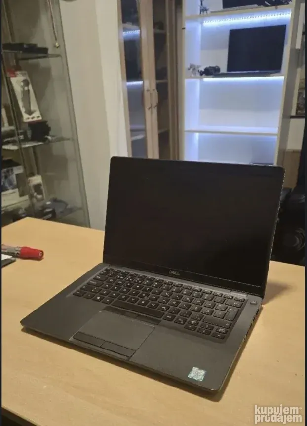 Dell 5400/i5 8365/8gb/256gb/14inch FHD/TOP Ponuda
