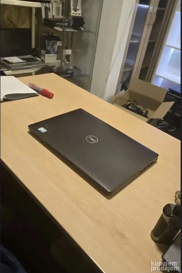 Dell 5400/i5 8365/8gb/256gb/14inch FHD/TOP Ponuda
