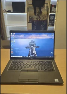 Dell 5400/i5 8365/8gb/256gb/14inch FHD/TOP Ponuda
