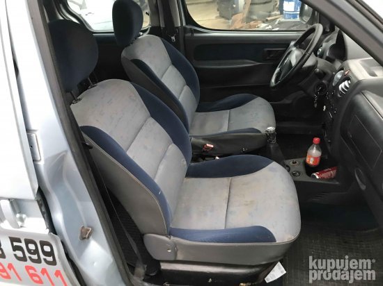 Citroen berlingo enterijer