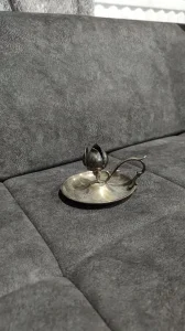 Stari posrebreni svecnjak