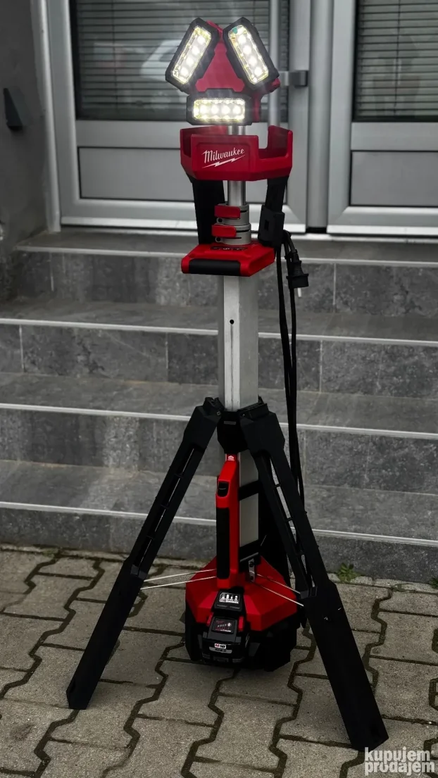 Milwaukee M18 AKU LED prenosni reflektor + baterija 6.0Ah