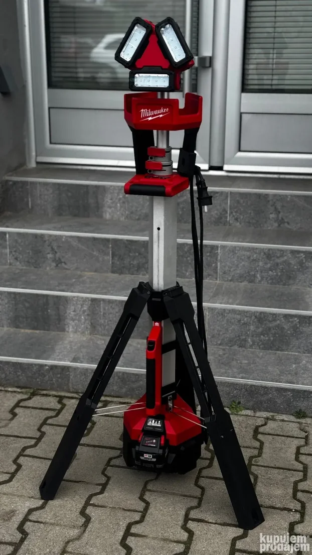 Milwaukee M18 AKU LED prenosni reflektor + baterija 6.0Ah