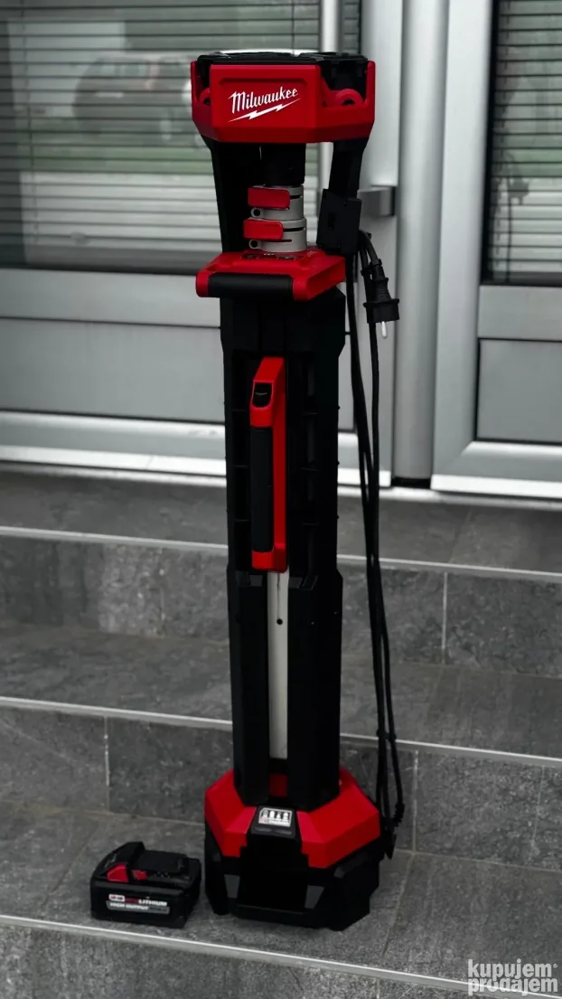 Milwaukee M18 AKU LED prenosni reflektor + baterija 6.0Ah