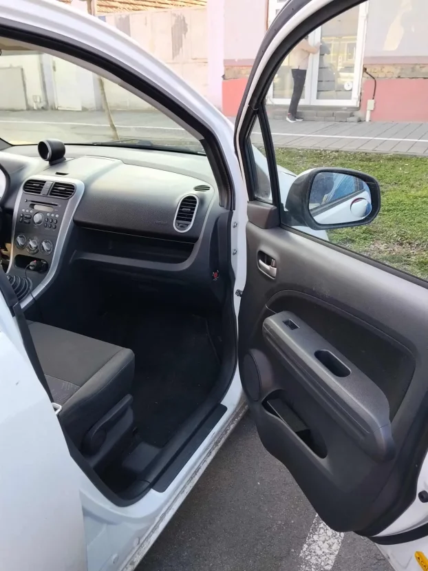 2009 Suzuki Splash 1242