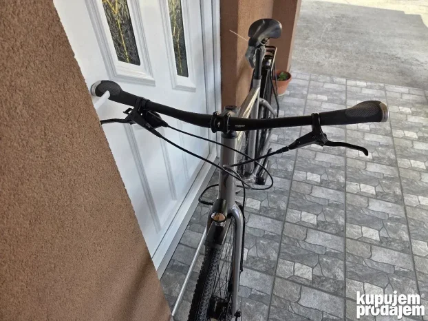 specialized sirrus x 3.0. 28. 1X11. XL. NOVO