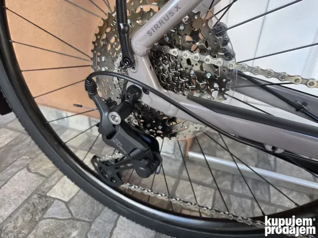 specialized sirrus x 3.0. 28. 1X11. XL. NOVO