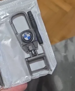 Privesak BMW za kljuceve metalni kvalitetan
