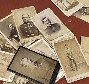 Otkup fotografija, dokumenata, razglednica, penkala i satova
