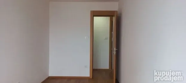 Trosoban stan na top lokaciji! 70m2
