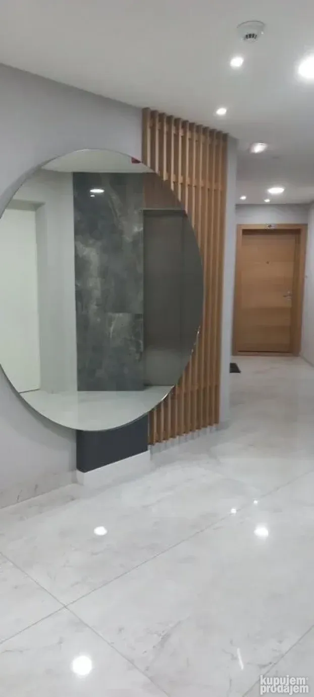 Trosoban stan na top lokaciji! 70m2