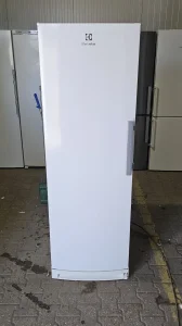 ELECTROLUX Vertikalni Zamrzivac 185cm Novi Model Led A + +