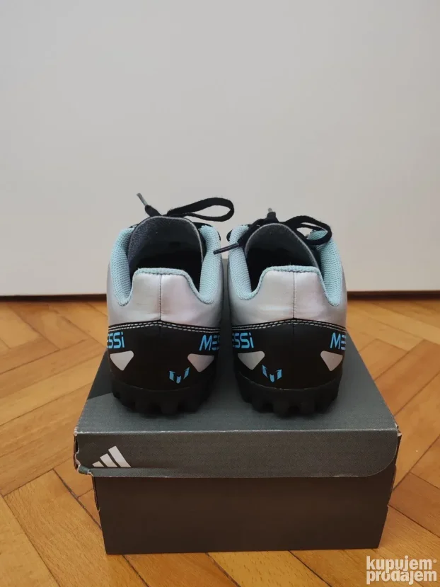 Adidas Messi patike za veštačku travu za dečake