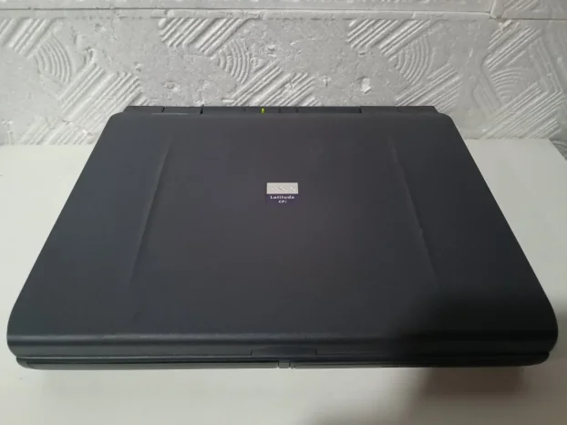 RETRO Dell Latitude Cpi Pentium II 128 ram 40gb lpt comport