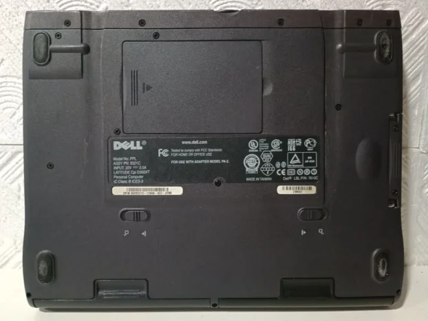 RETRO Dell Latitude Cpi Pentium II 128 ram 40gb lpt comport