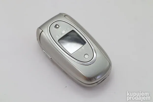Samsung SGH G 330 retro mobilni telefon