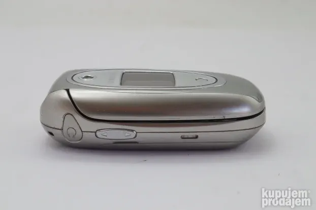 Samsung SGH G 330 retro mobilni telefon