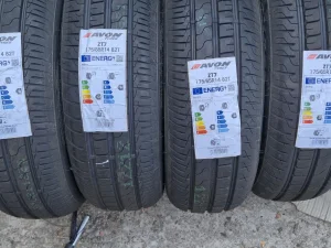 175 65 14 LETNJE AVON NOVE 50e Komad Sa Ugradnjom