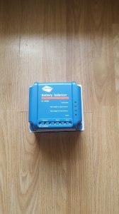 Solarni balanser za sisteme 24v