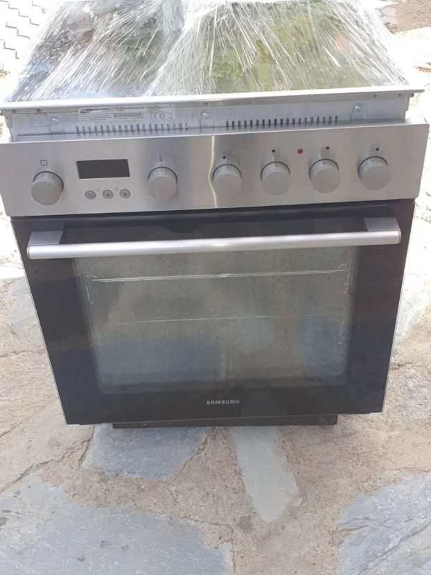 Ugradni sporet samsung sa plocom