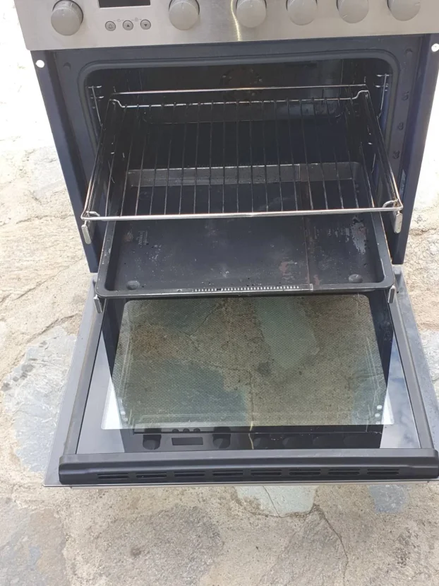 Ugradni sporet samsung sa plocom