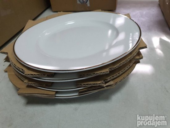 Porcelanski set za 4 osobe - Maser