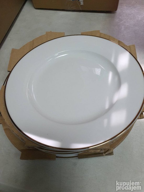 Porcelanski set za 4 osobe - Maser