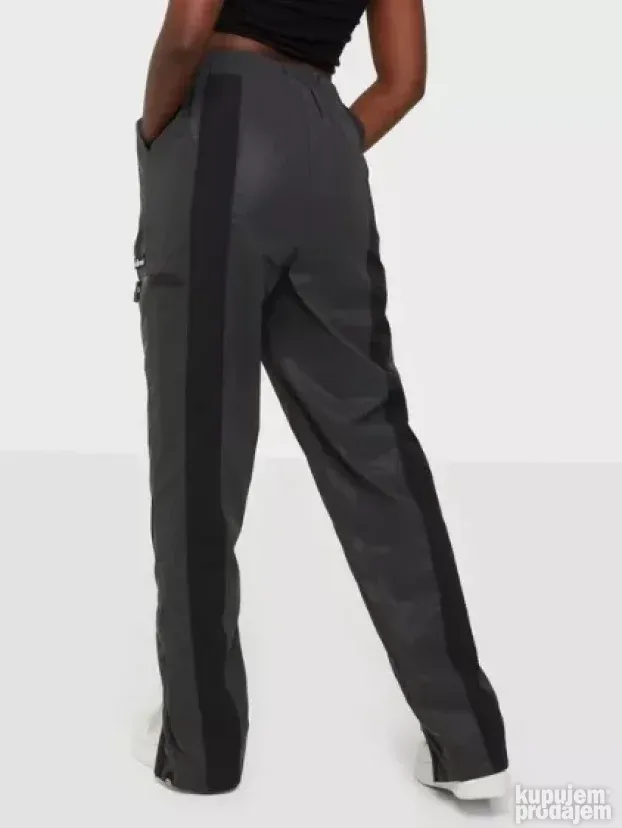 Ellesse original retro zenska trenerka /donji deo XS S