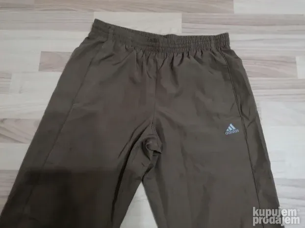 3909 - ADIDAS bermude M/L Original TOP